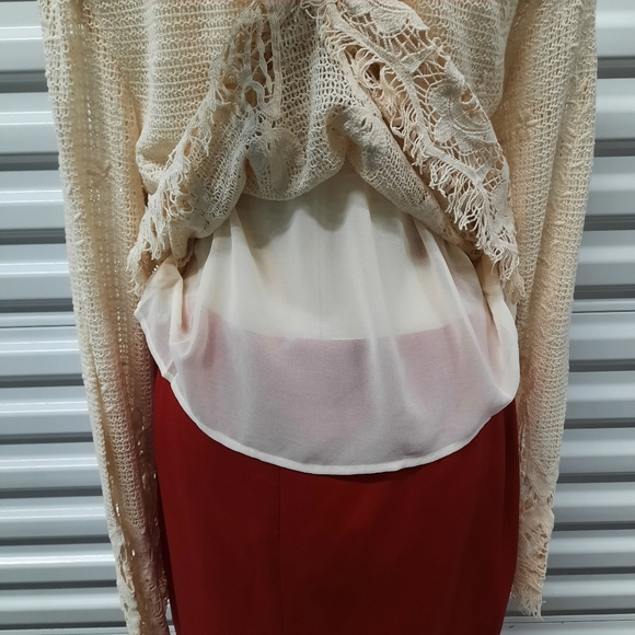 Gimmicks By BKE Ivory Crochet Top - Picture 6 of 8